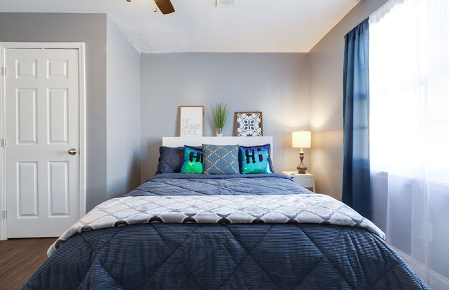 Medical District Gem - Photo 2