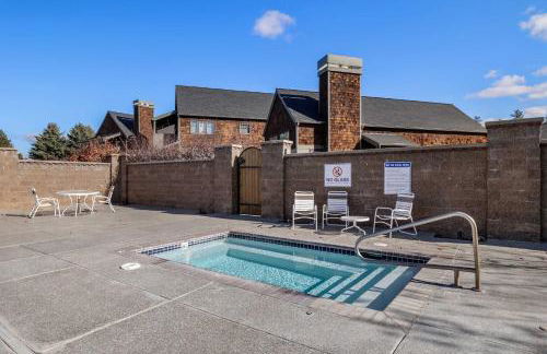 New Build Walk to Sisters Arcade Peloton Fire Pit - Foto 57