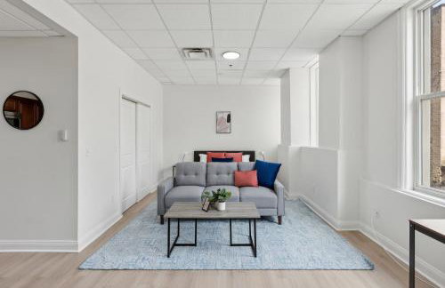 East 225 I Modern Studio in Downtown Rochester - Foto 1