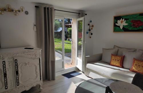 Magnifique Rez de Jardin Tropézien - Foto 9