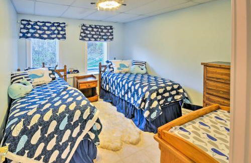 Luxurious Oceanfront Flanders Bay Home with Kayaks! - Foto 22