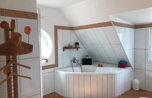 Modernes 4-Zimmer Haus, nahe Messe Düsseldorf (15 min. Internat. Airport) - Foto 15