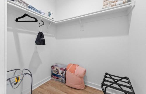 Cozy Modern 3BR Houston Townhome - Foto 11