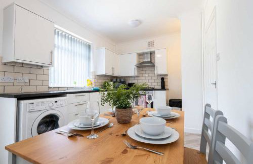 Spacious & Bright 3 Bedroom House in St Helens - Foto 16