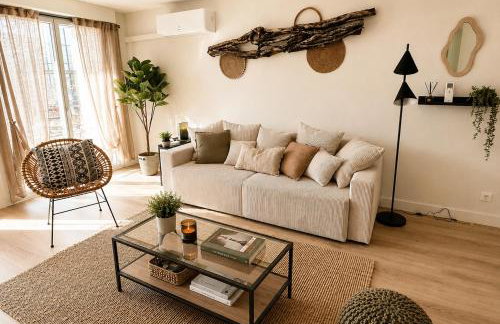 Moderne et Cosy T2 - Parking & Clim & Piscine & Balcon - LYON 25 min - Foto 3