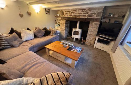 3 Double Bed Character Cottage in Quiet Hamlet - Photo 18