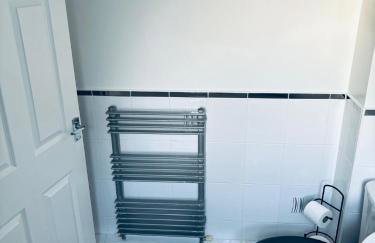 House - Sleeps 6 Hot-tub & Free Parking - Foto 24