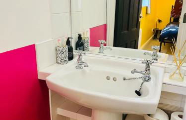 The Beach Retreat - A Bijou Seaside Maisonette - Foto 14