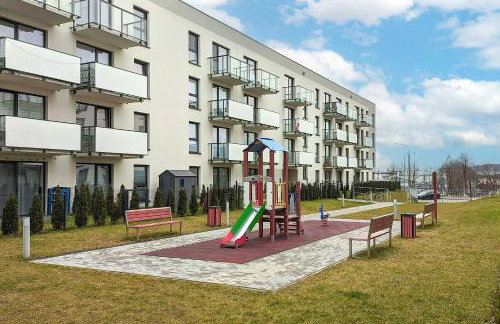 Elegant Apartment with Parking Space and Balcony by Noclegi Renters - Foto 5