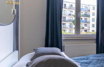 Elegant apartment with private garden, AC and garage, near airport - Foto 24