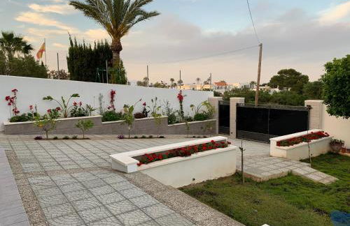Maison Alriad - Alojamiento familiar tranquilo cerca del mar con jardín, porche y parking privado en el interior de la finca no apto para fiestas - Foto 57