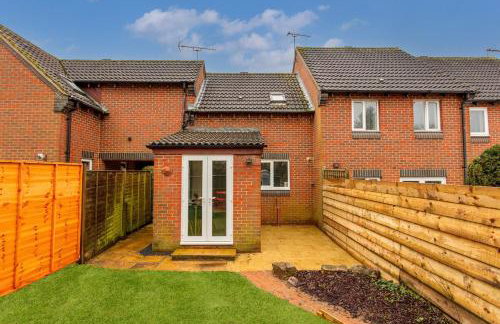 Winslow House - Walking Distance to the High Street - Driveway Parking, Fast WiFi, Smart TV and Self-Check-In by Yoko Property - Foto 22