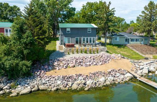 Lakefront Cabin with Patio and Views in Lake Norden - Foto 24