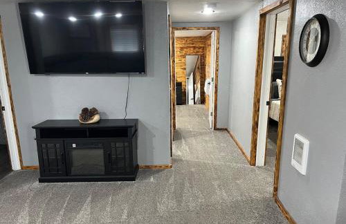 Cozy Home Between Zion & Bryce - Photo 17