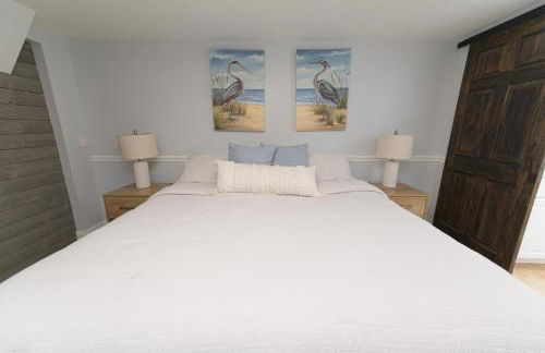 Enchanting 2-Bedroom Ground Floor Beach Condo at Cape Canaveral WiFi & AC - Foto 26