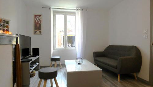 Élégante maison de ville avec cour intérieure, centre de Châteaudun, proche sites touristiques - FR-1-581-115 - Foto 3