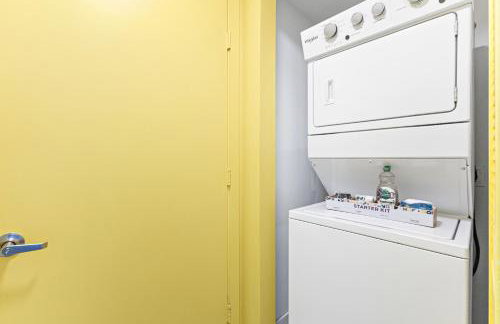 Dharma Home Suites Miami Beach at Monte Carlo - Photo 8