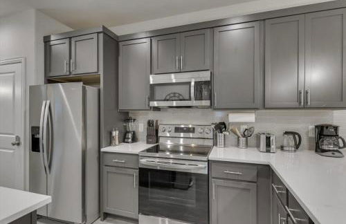 Your Vibrant Dallas Getaway Home - Foto 11