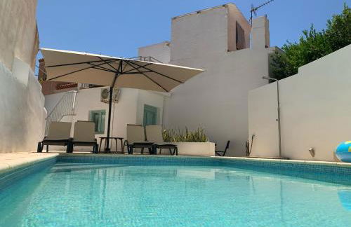 Beautiful home with private pool - Foto 1