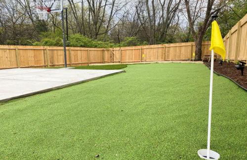 New Listing The Playhouse with Spa Games & More - Photo 25