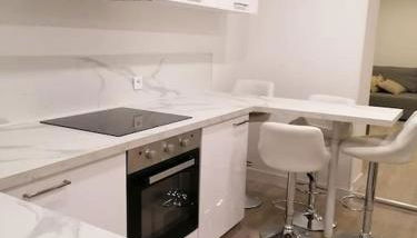 Appartement en plein centre à 100m du port - Foto 5, stove