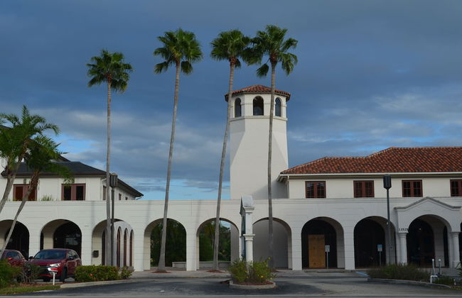 Fort Myers Luxury Vacation Condo - Photo 49