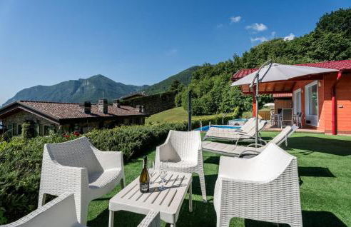 Amazing Home In Solto Collina Bg - Photo 15