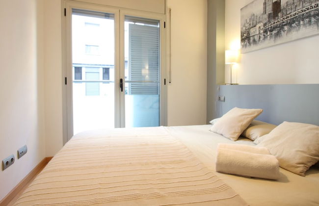 Mazi Apartments Downtown - Photo 6