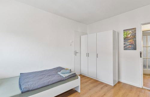 Worker Apartments Oberboihingen near Stuttgart, Nürtingen, Autobahn A8, Parking,Wifi,Smart,Smart TV - Foto 14