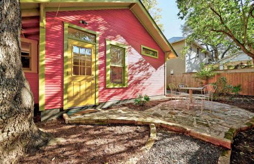 Peaceful Bungalow with Fenced Yard near Shops and Cafes - Photo 27