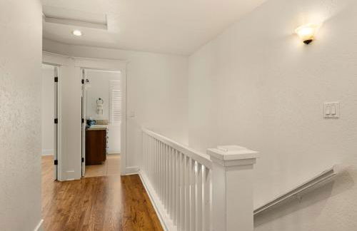 Ponderosa Escape Stunning Location Incredible Game Room Urban Trail System AC EV-charger - Photo 19