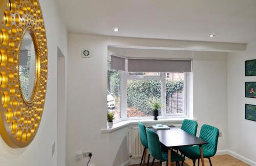 Lovely 2 Bed Heathrow and parking - Foto 6
