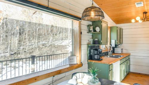 Mtn-View Haven with Hot Tub 9 Mi to Dtwn Bailey - Foto 5