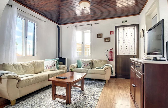 Casinha da Achada by Atlantic Holiday - Photo 3