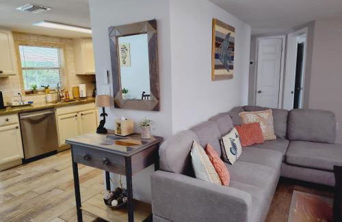 Heated & Screened in Pool - Photo 20