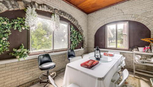 Modern Group Getaway with Private Yard in Cincinnati - Foto 3