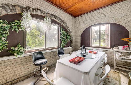 Modern Group Getaway with Private Yard in Cincinnati - Foto 3