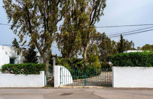 TurAlmeria - Casa Tranquila con Jardín y Aparcamiento privado - Foto 15