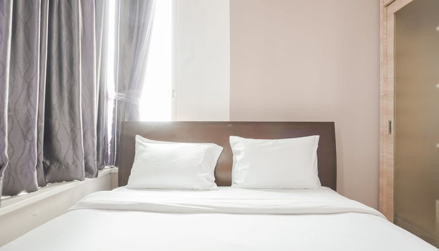 Comfortable And High Floor 2Br Apartment At Thamrin Residence - Foto 5, Habitación