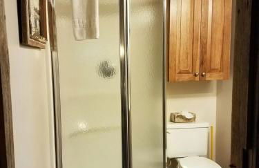 Comfortable Room Rental for a Vacation in Poweshiek County, Iowa - Foto 17