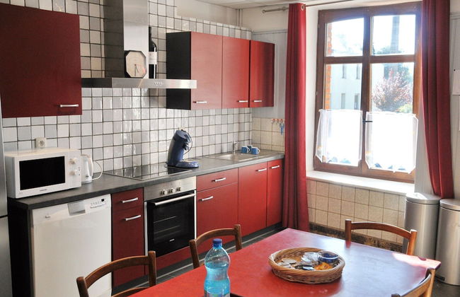 Holiday Home in Bastogne With Sauna & Bubble Bath - Photo 7