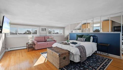 Private Pickleball | Family Friendly | Sleep 18 - Photo 2