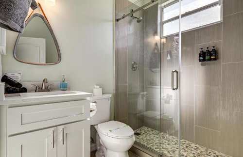 Dock, Lanai and Pool! Modern Red Bug Lake Retreat - Foto 23