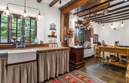 Stourton Manor - Photo 8