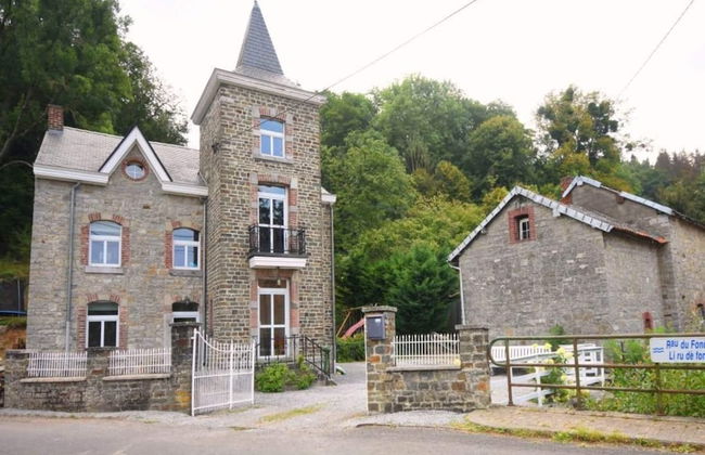 Charming Villa in Harze - Photo 1