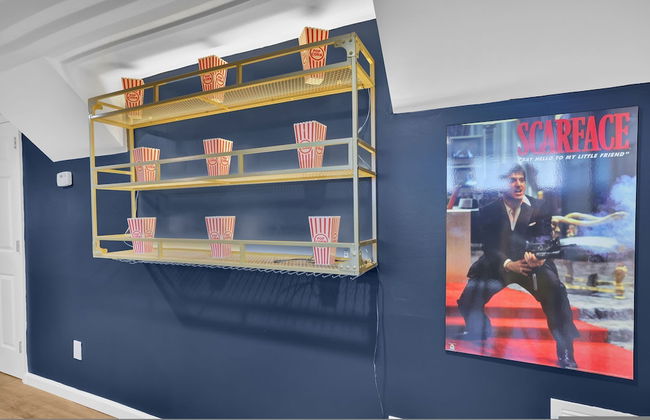 Luxury 7BR Buckhead Oasis w Pool Gameroom Firepit - Foto 56