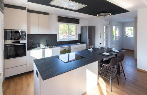 Catalunya Casas Stunning Villa with private pool 33 km to Barcelona - Foto 14