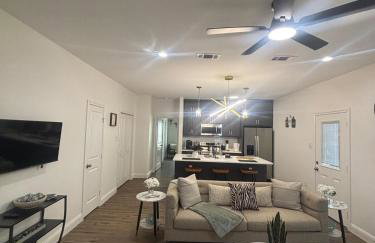 The Elizabeth at Panther City - Foto 8