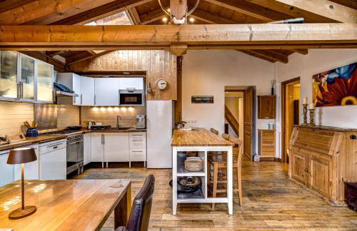 Tiki Lodge - hot tub & sauna - Photo 43