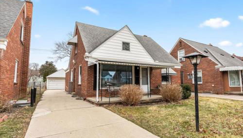 Near Greenfield Village-Downtown Dearborn-Oakwood - Foto 3